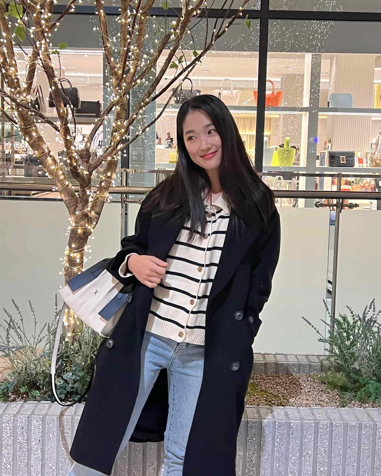 Kim Hye Yoon - kim-hye-yoon-sexy-27.webp